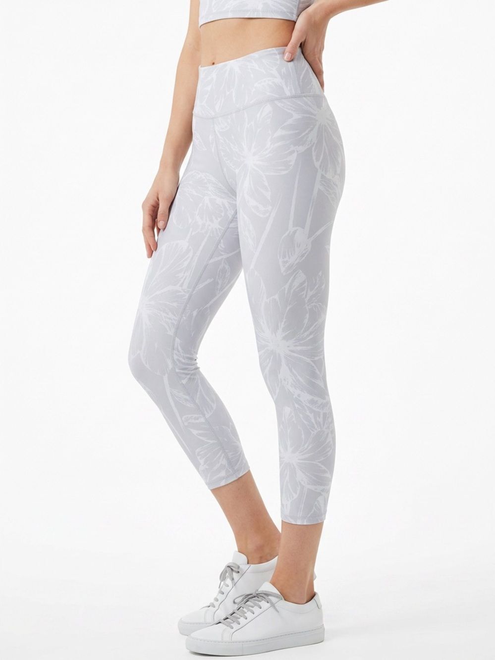 FABLETICS | Floral Print Crop Leggings Gray Women’s Size Small